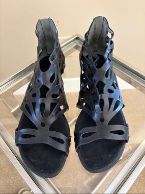 Nine West Black Laser-Cut Gladiator Sandals